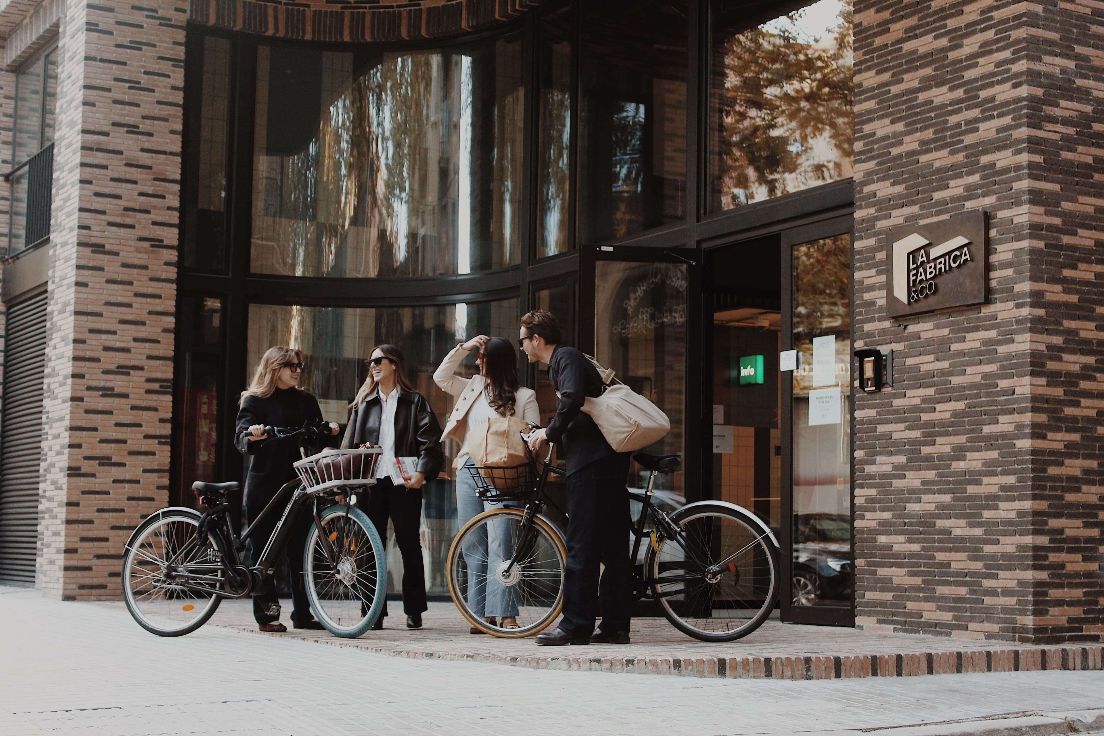 La Fabrica &Co - Coliving for Master, Postgrads and Language Learners — coliving in Barcelona