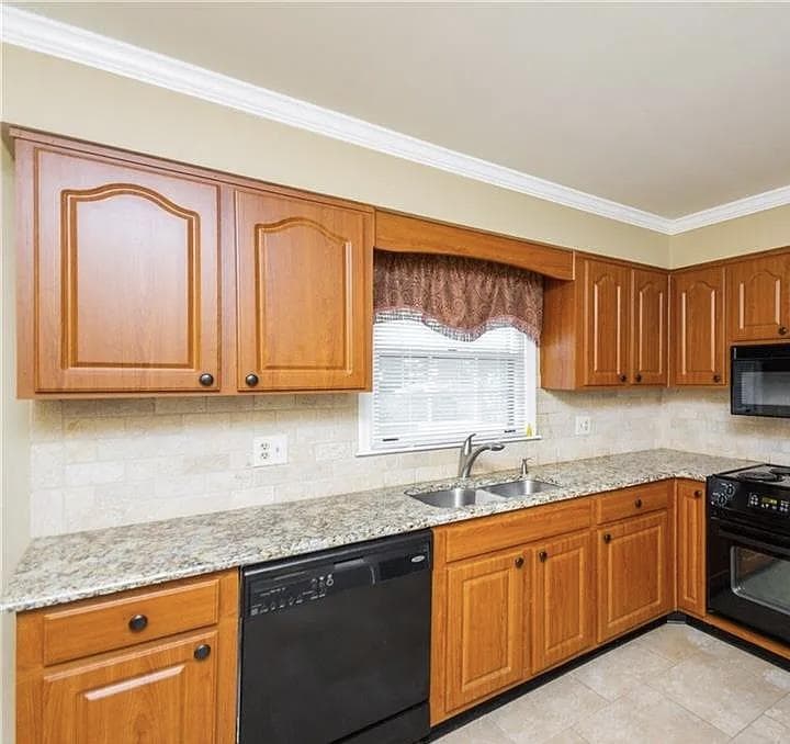 Furnished Charlotte Room - All Utilities Included - $225/Week!, coliving in Charlotte