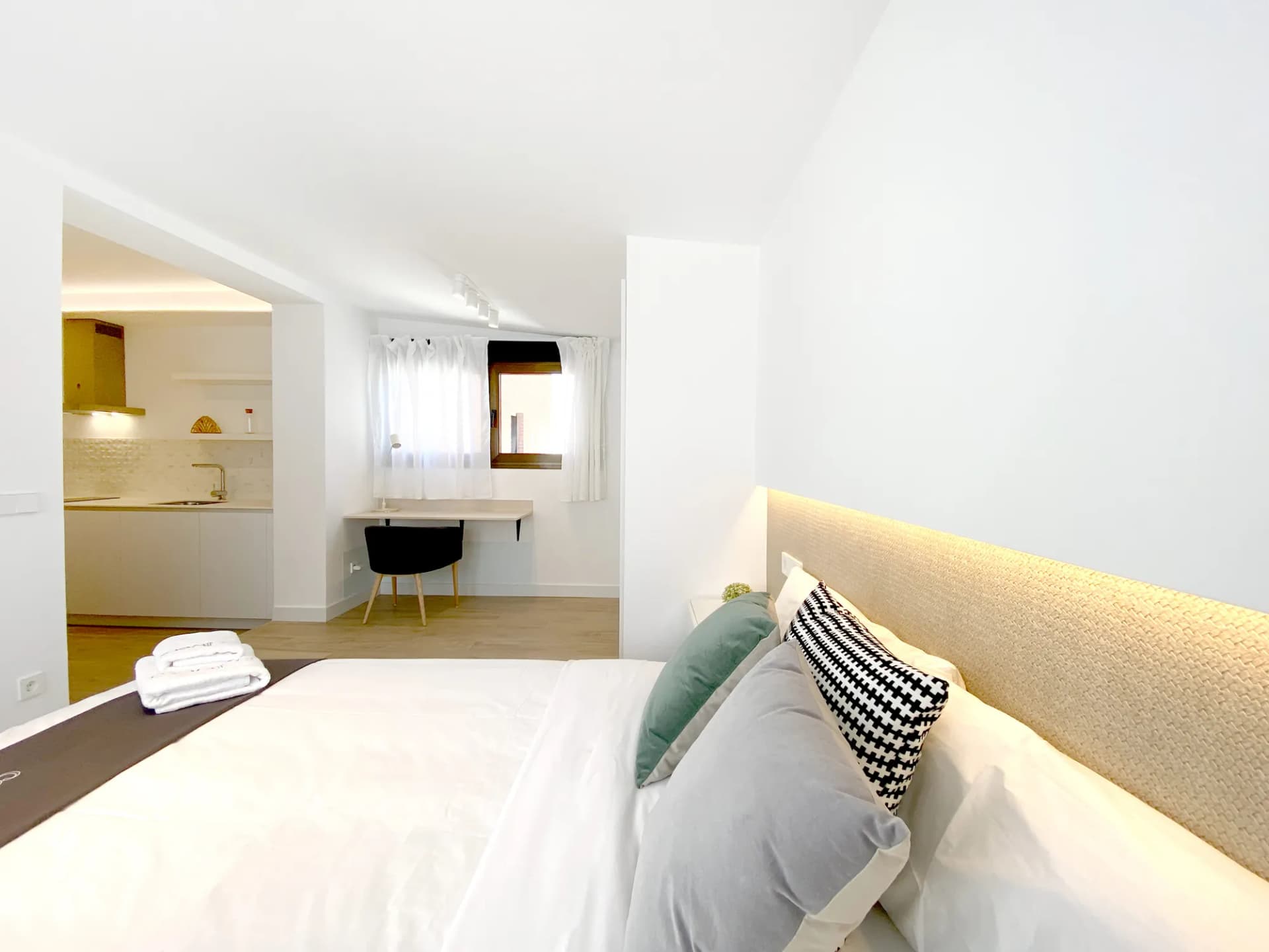 PRIVATE room photo 4