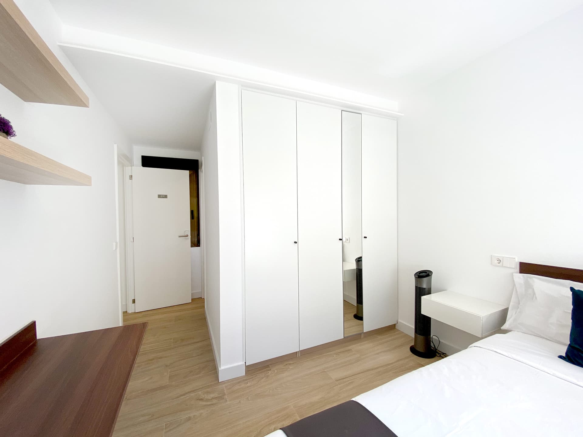PRIVATE room photo 5