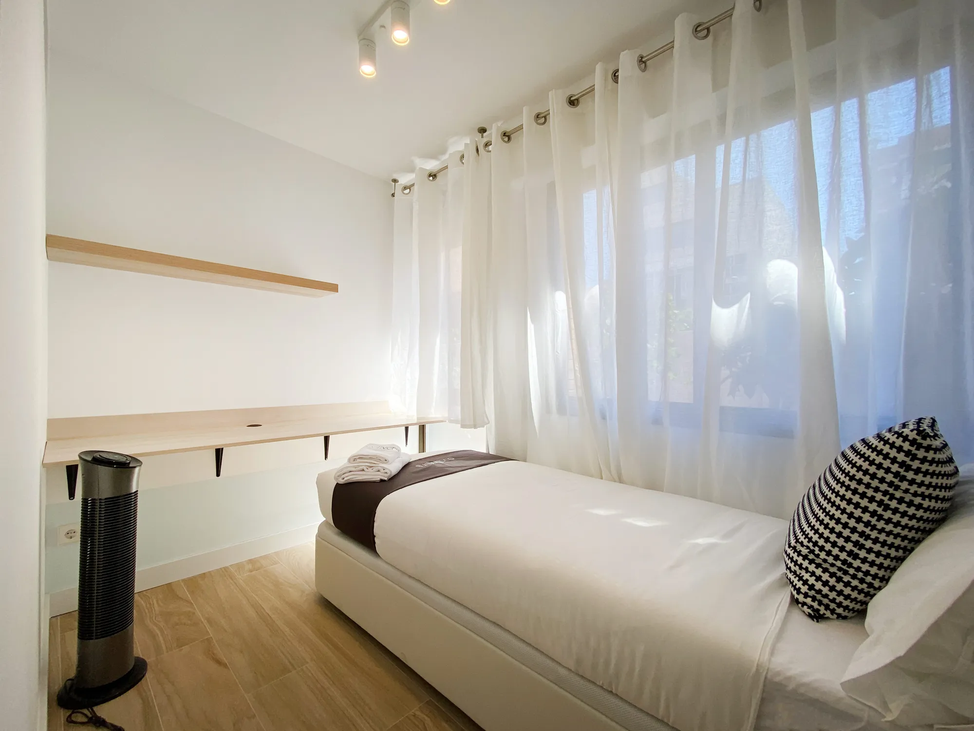 PRIVATE room photo 3