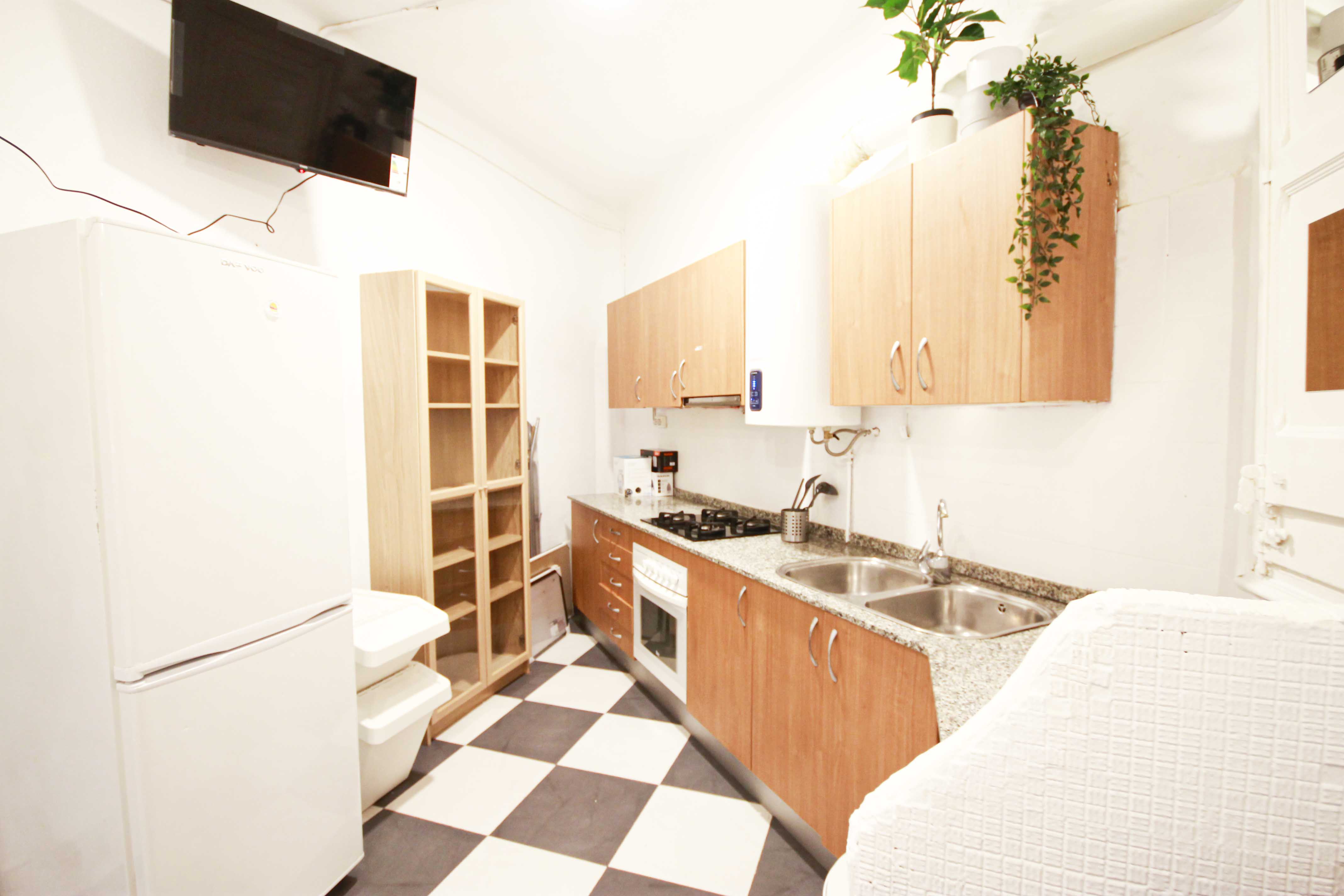 R0254 - Gran Via 470 photo 4