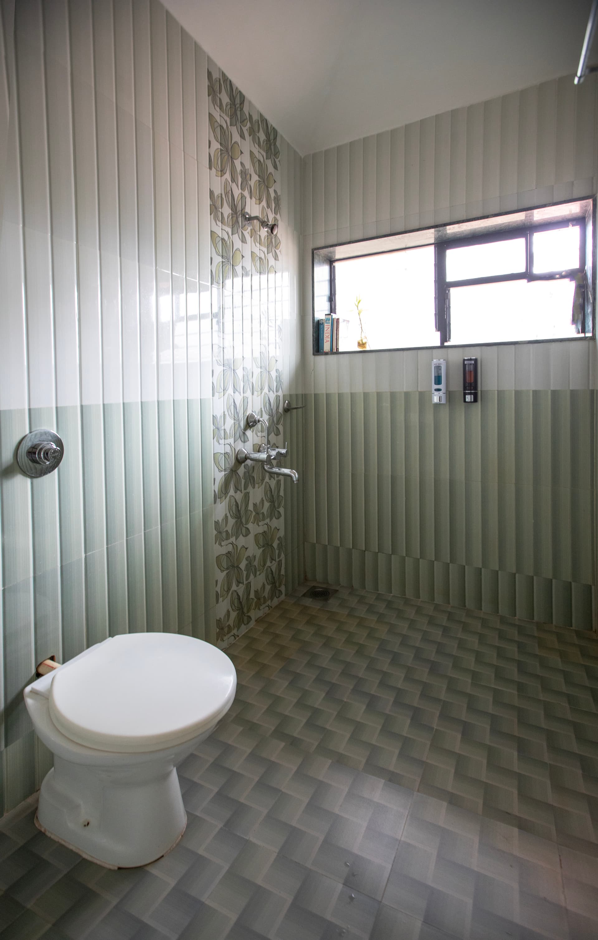 PRIVATE room photo 2