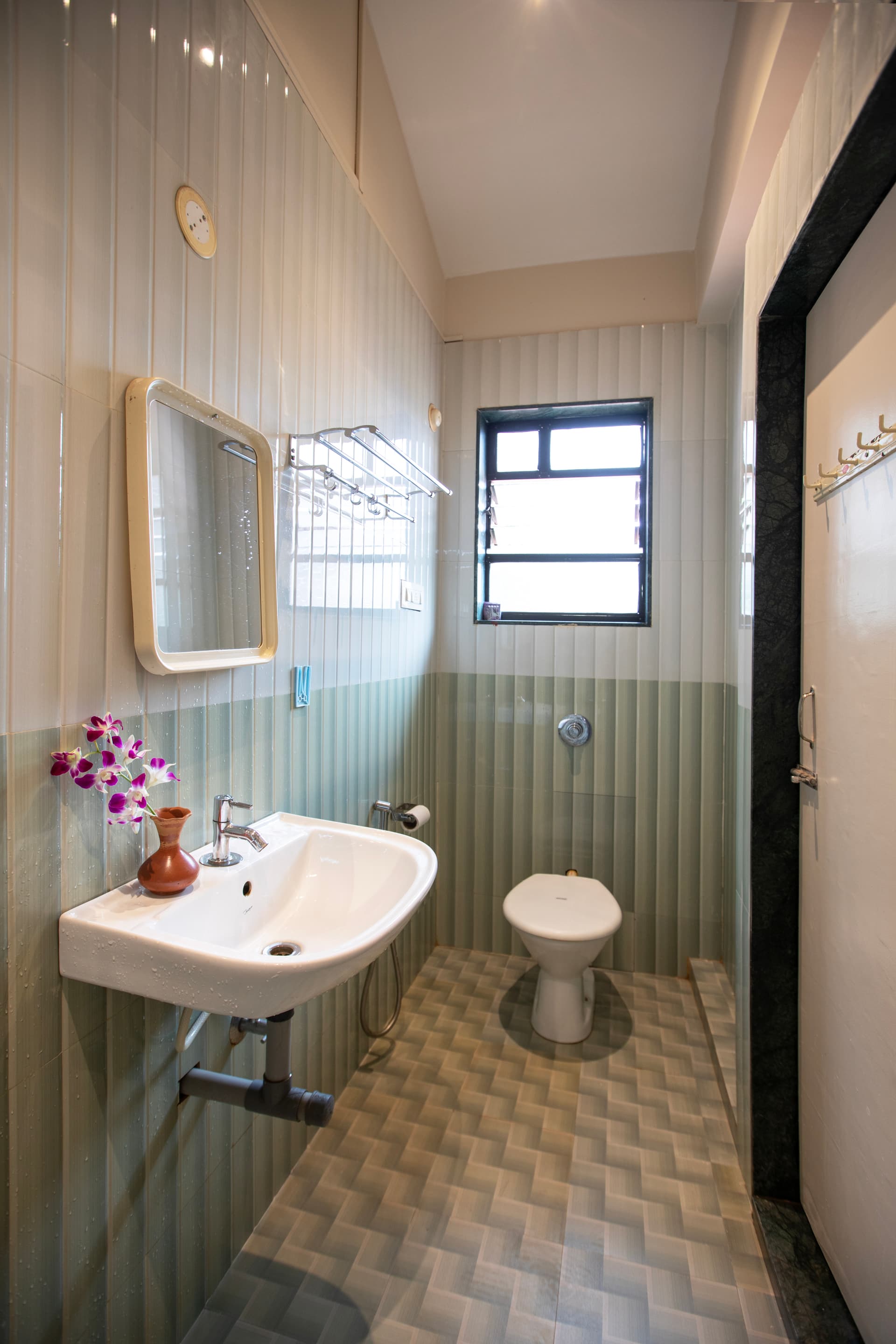 PRIVATE room photo 6