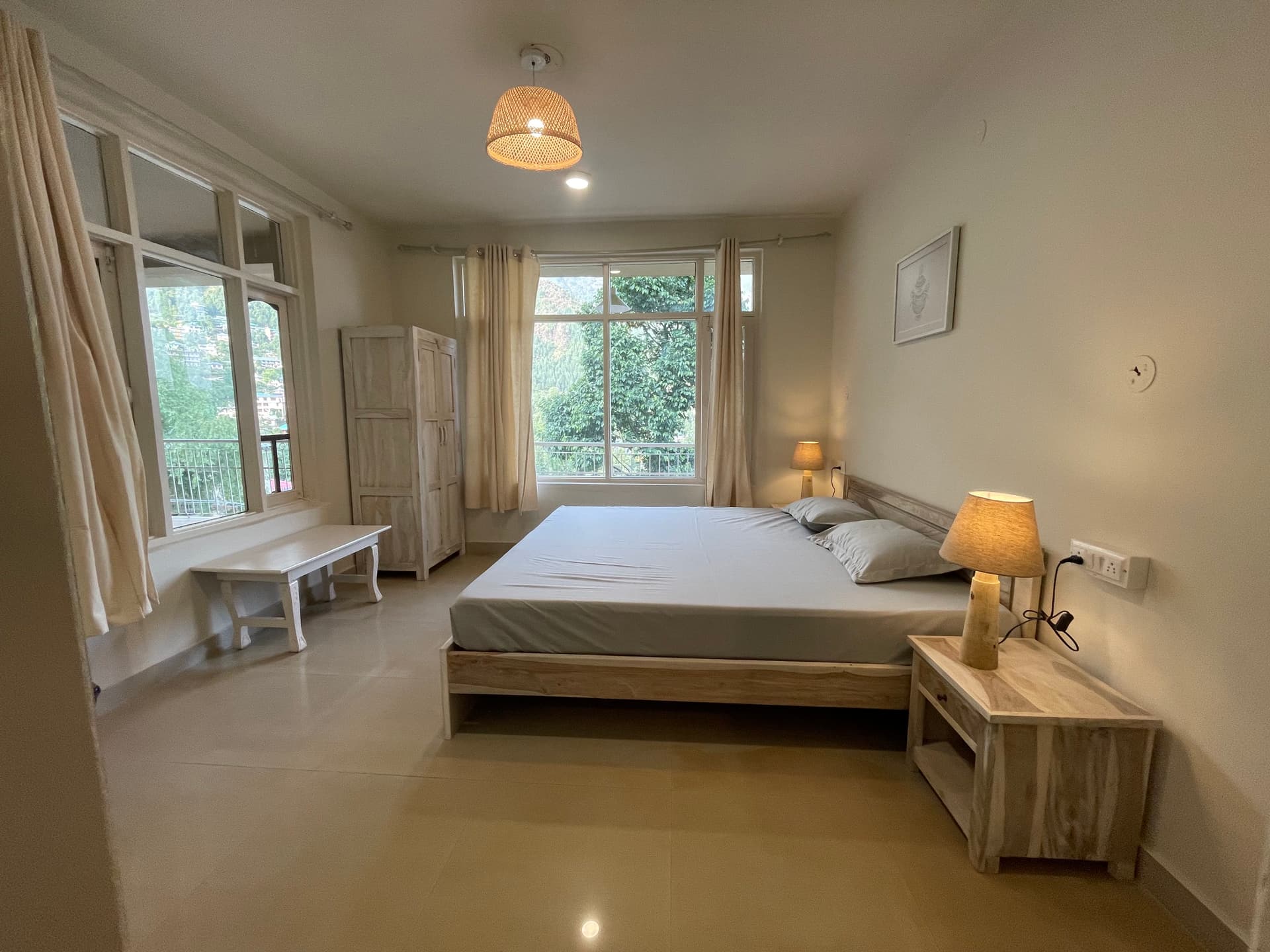 PRIVATE room photo 10