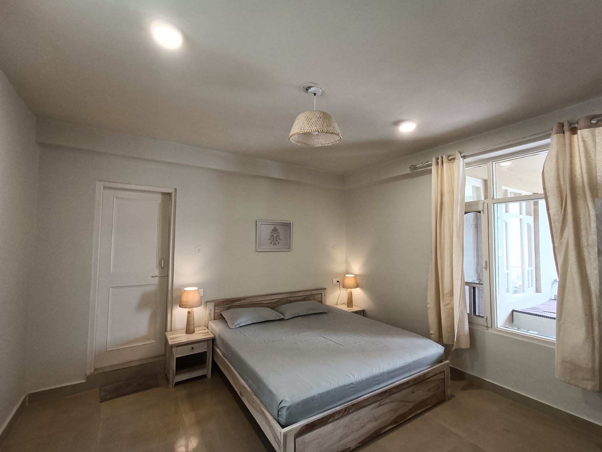 PRIVATE room photo 2