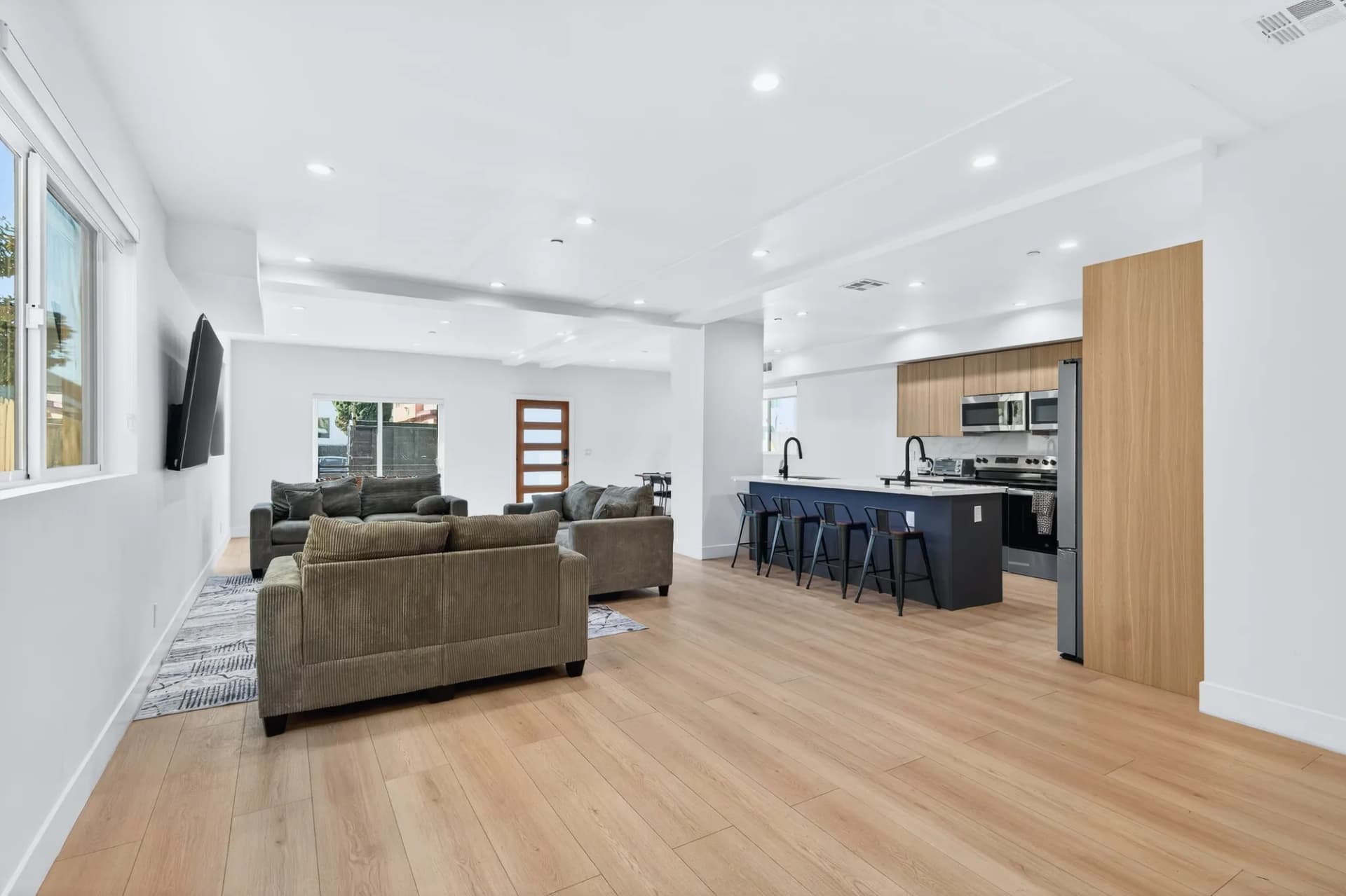 Ecco Beloit - Westwood Coliving Near UCLA | Ecco Living photo 4