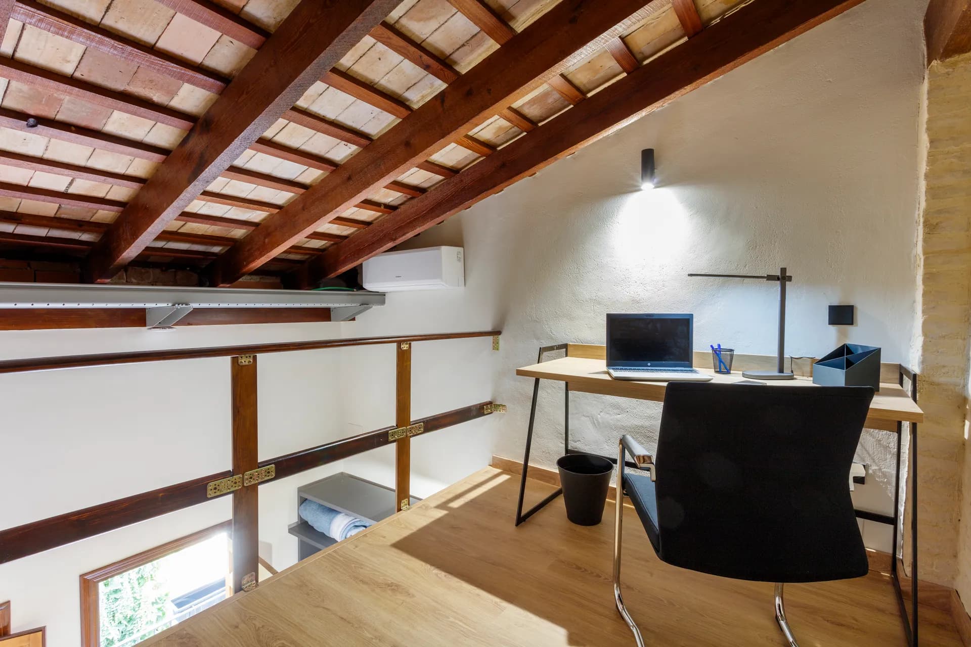 PRIVATE room photo 5