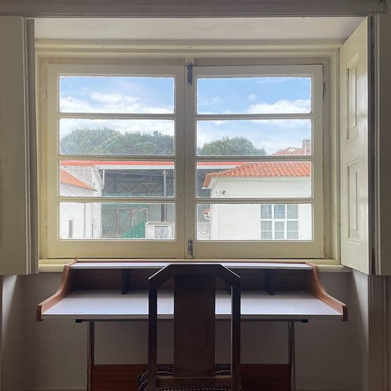 SHARED room photo 1