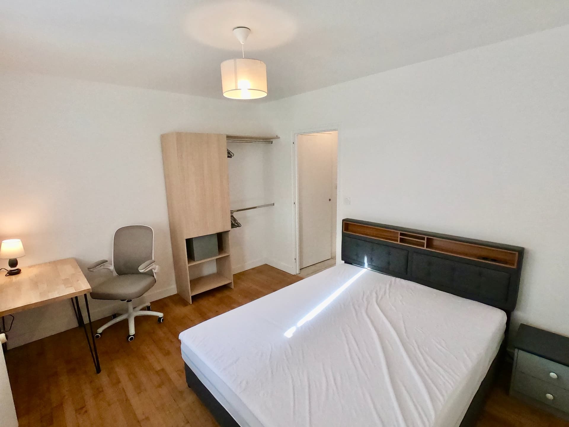 PRIVATE room photo 1
