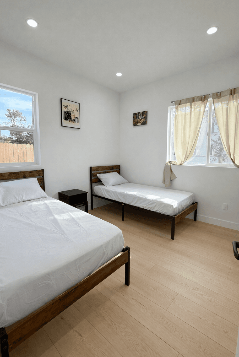 SHARED room photo 4