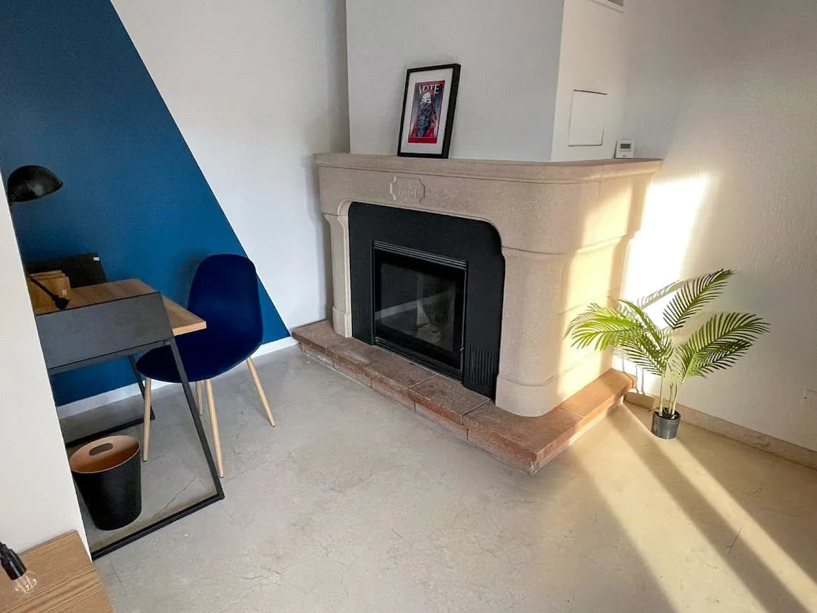 PRIVATE room photo 2
