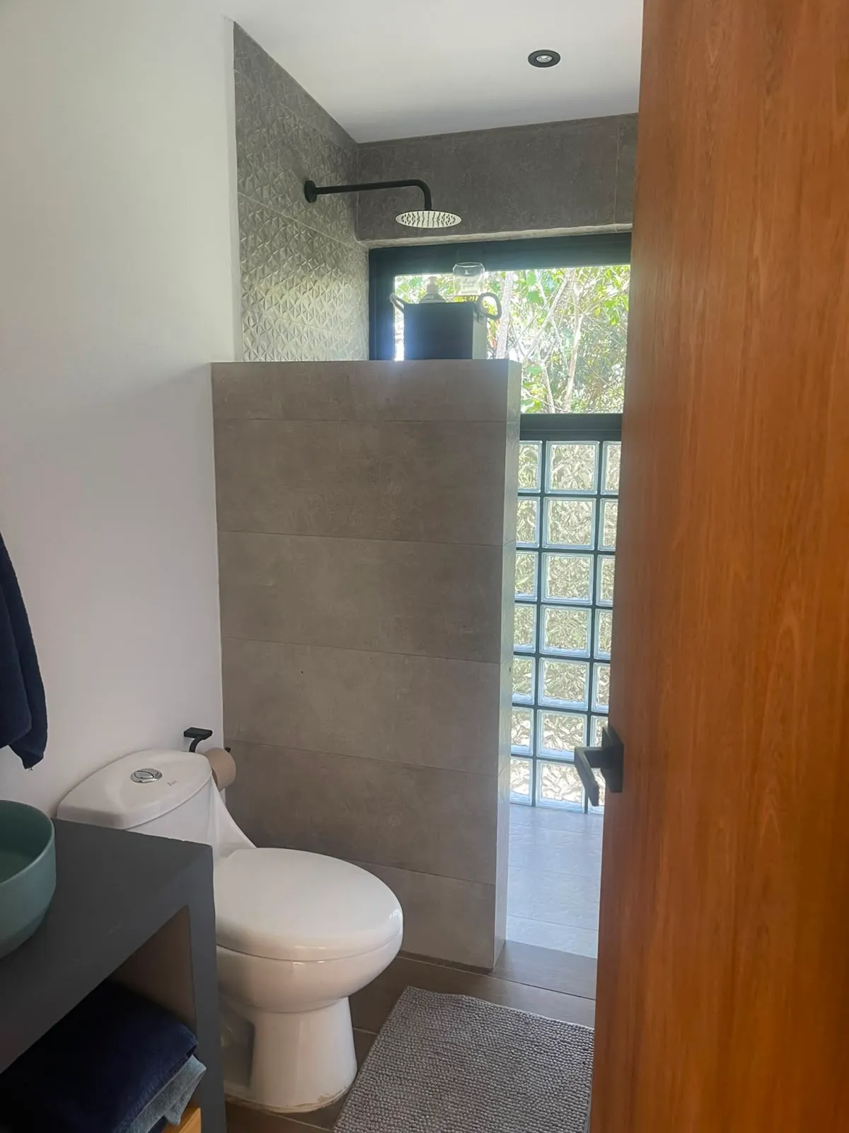 PRIVATE room photo 4