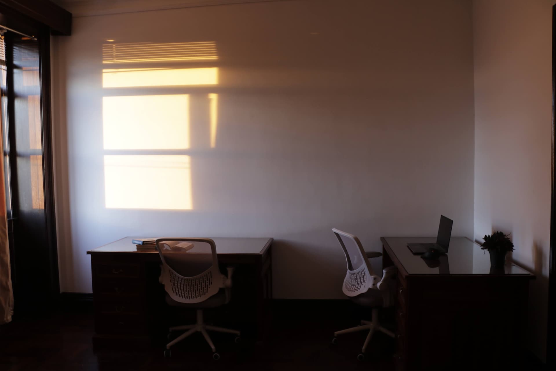 PRIVATE room photo 2