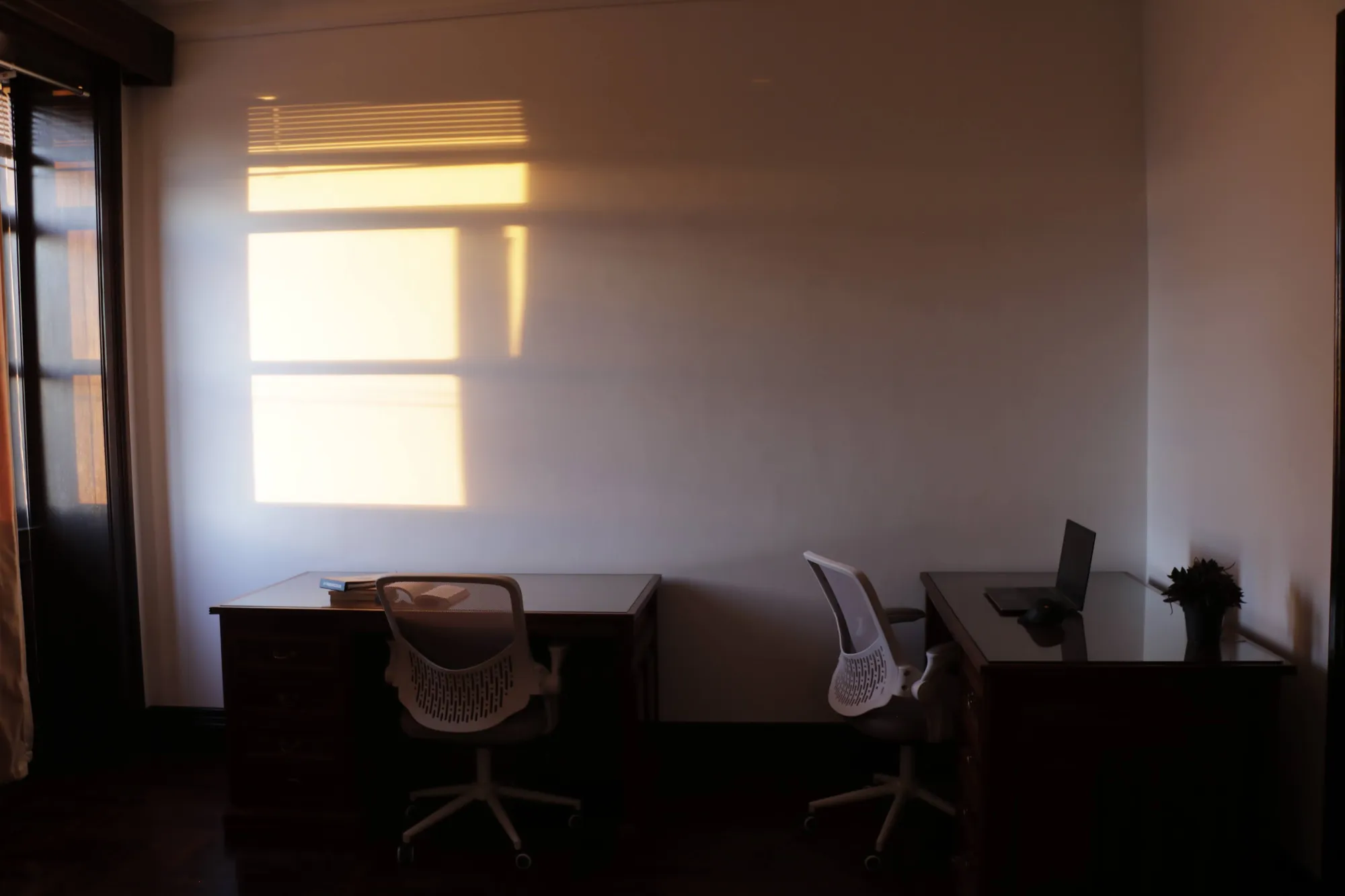PRIVATE room photo 2
