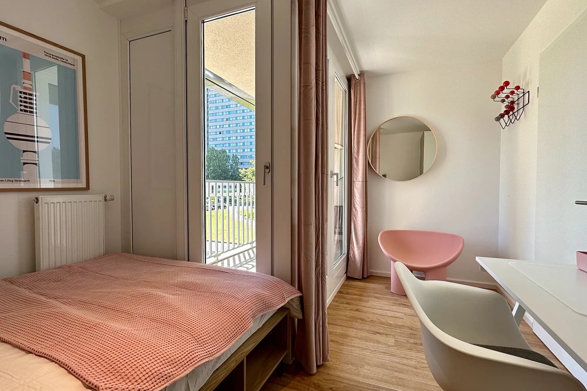 PRIVATE room photo 1