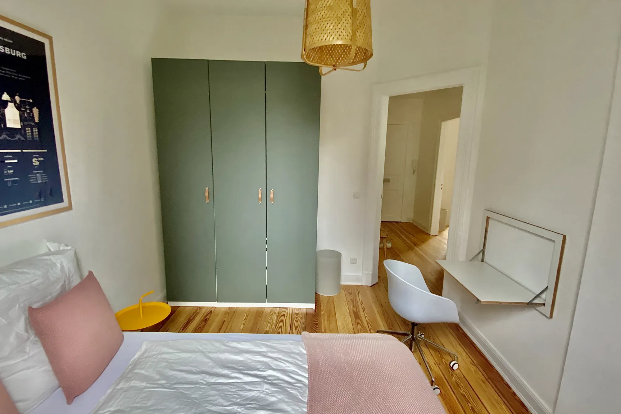 PRIVATE room photo 2