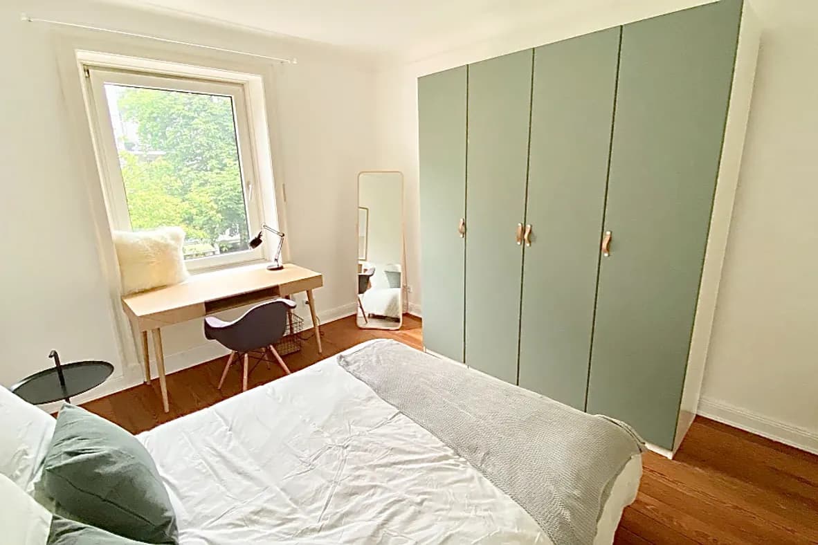 PRIVATE room photo 2
