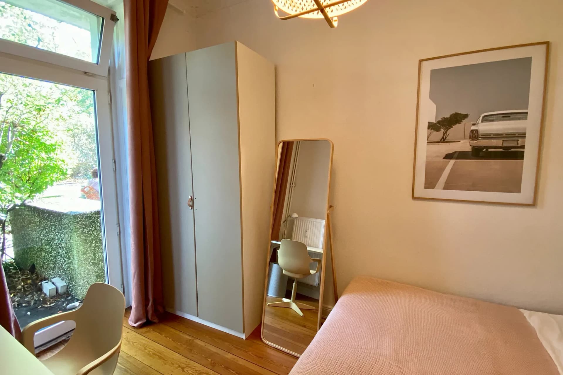 PRIVATE room photo 2