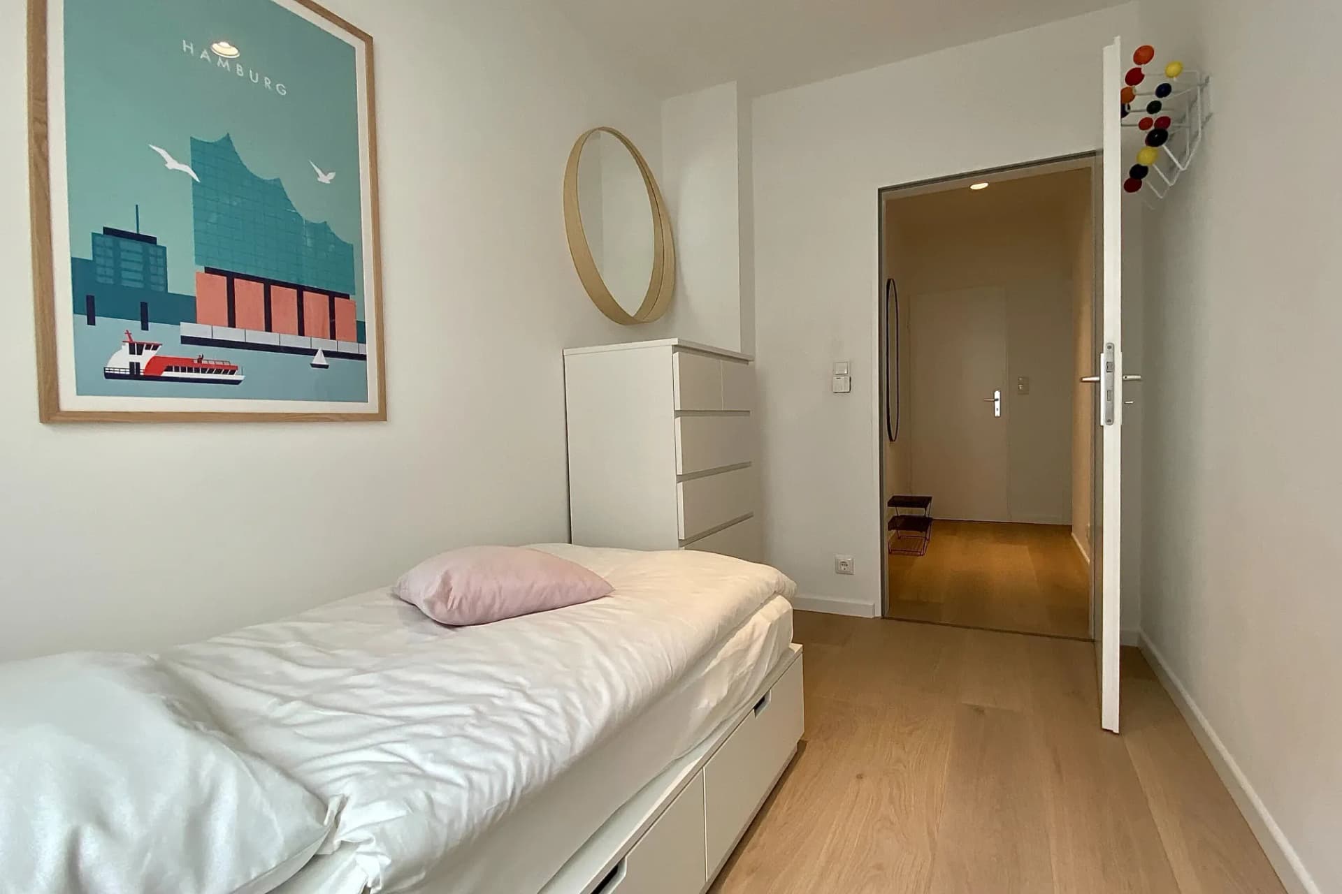 PRIVATE room photo 1