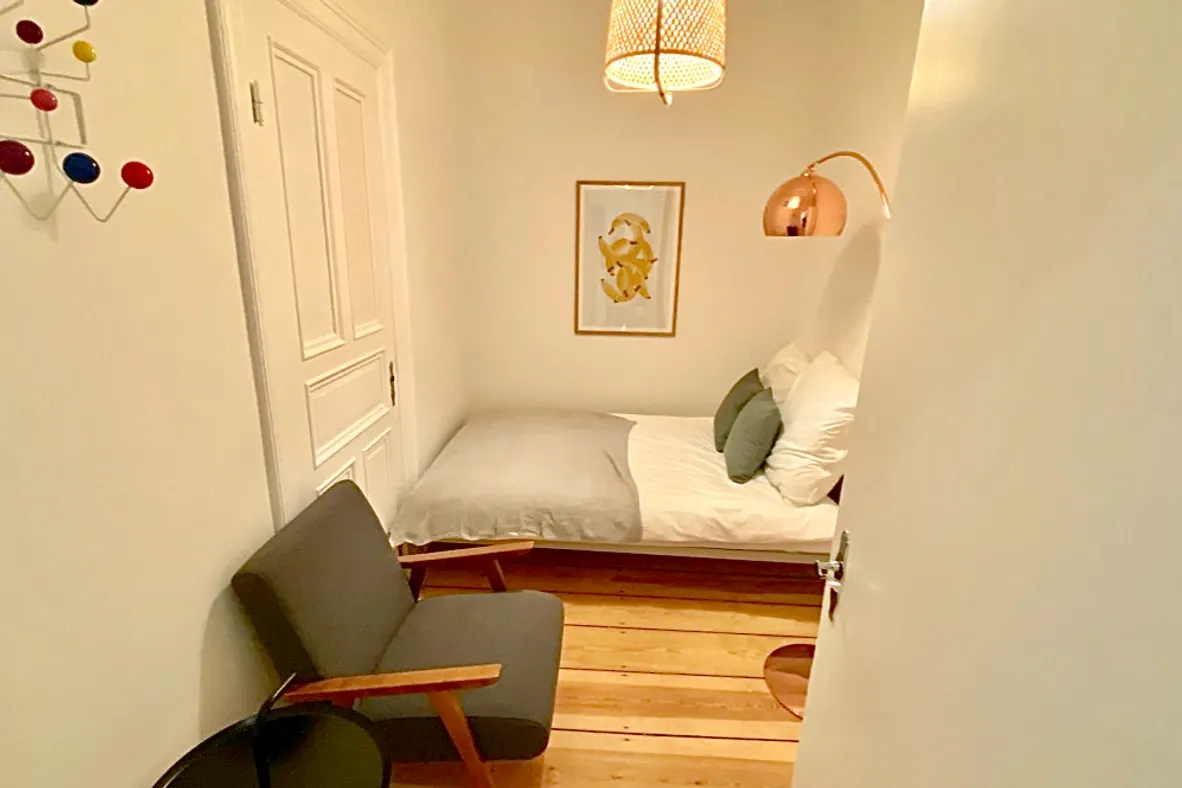 PRIVATE room photo 3