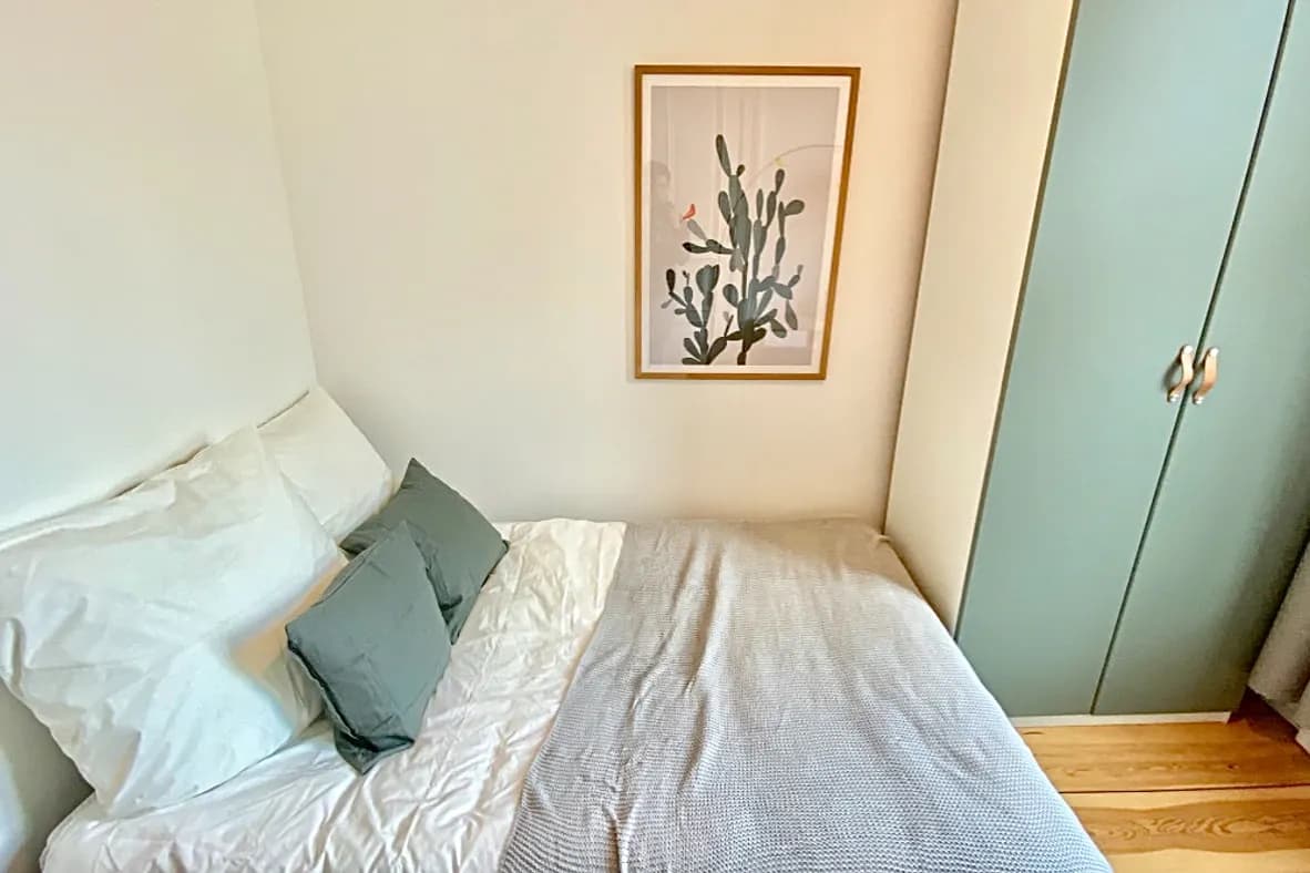 PRIVATE room photo 2