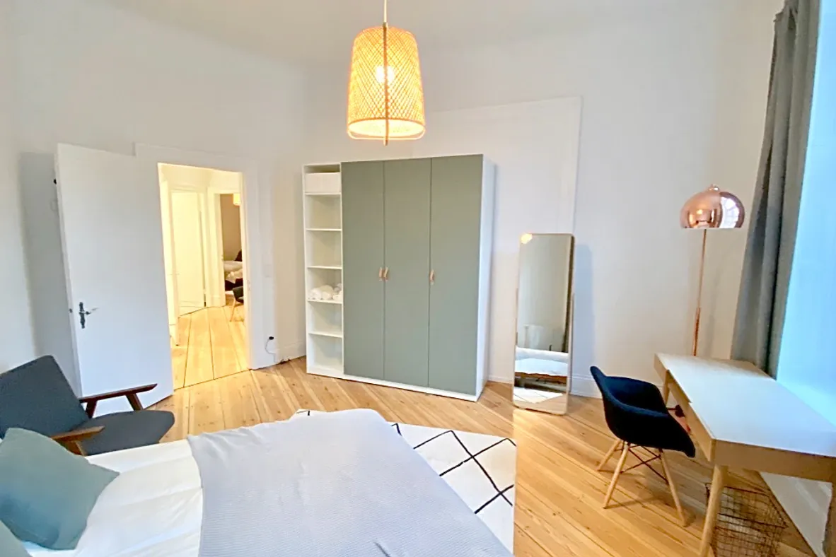 PRIVATE room photo 2