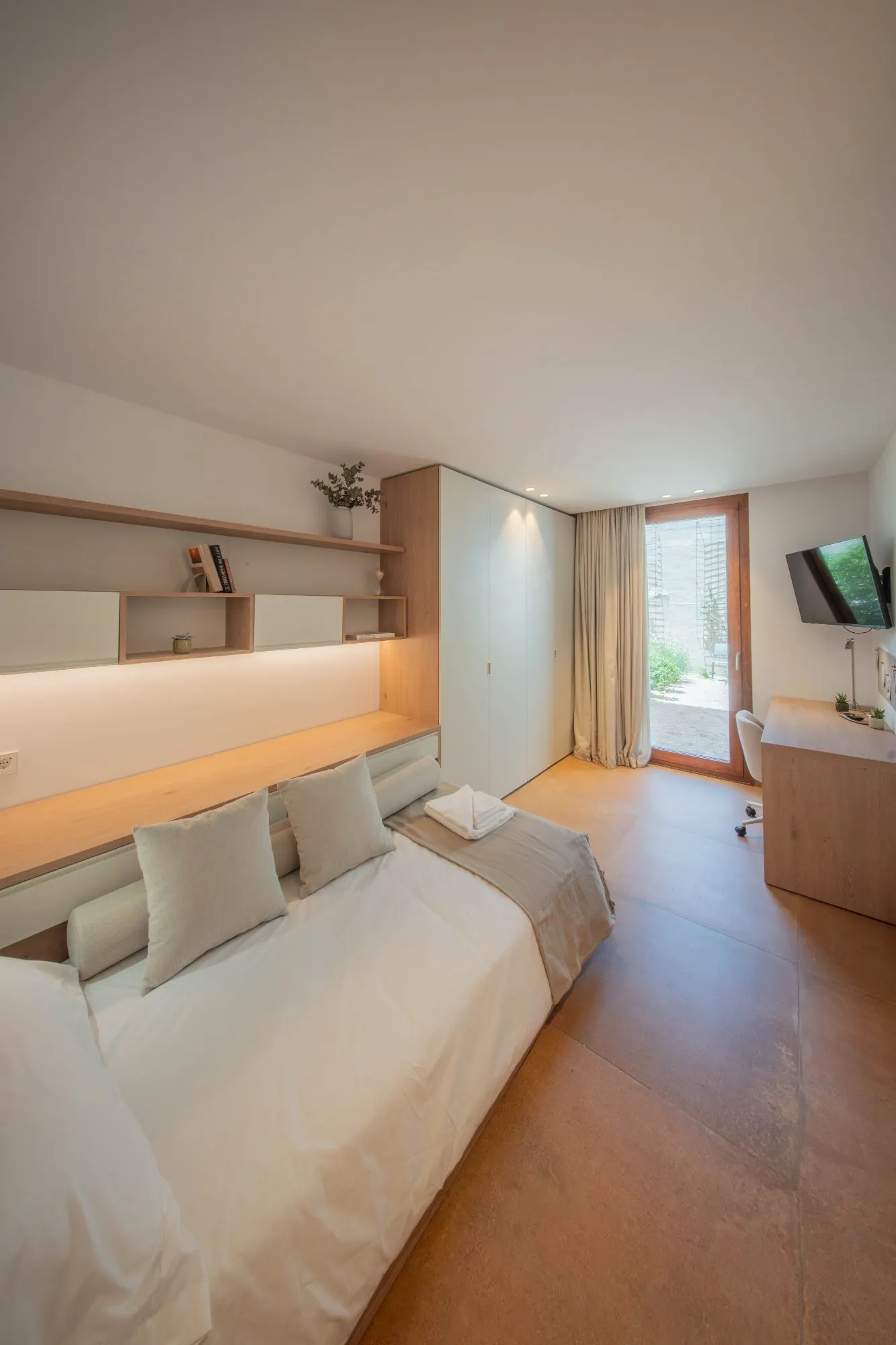 PRIVATE room photo 1