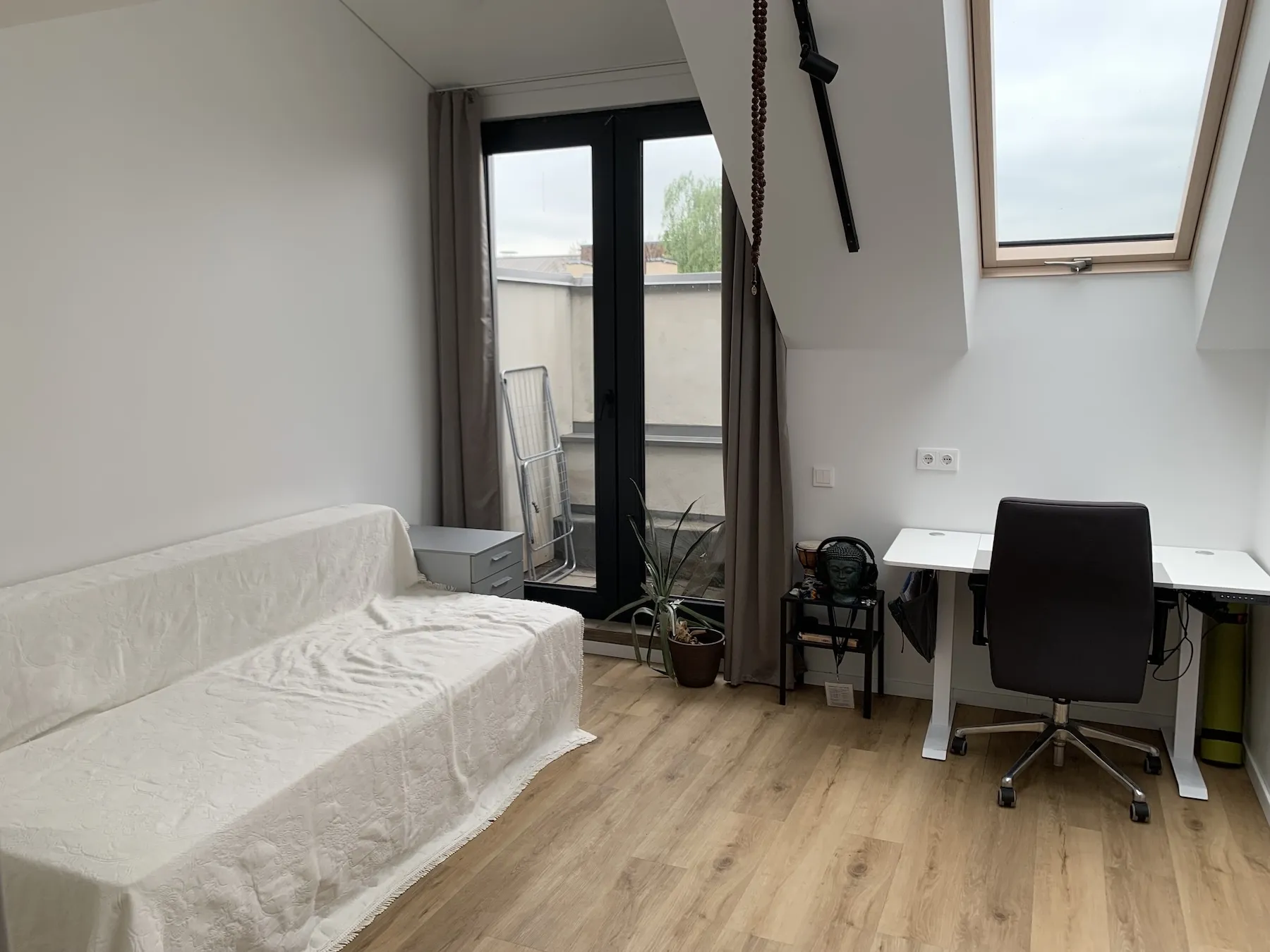 PRIVATE room photo 1