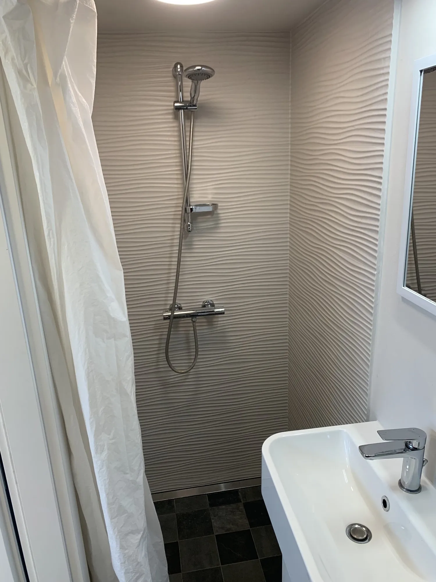 PRIVATE room photo 4