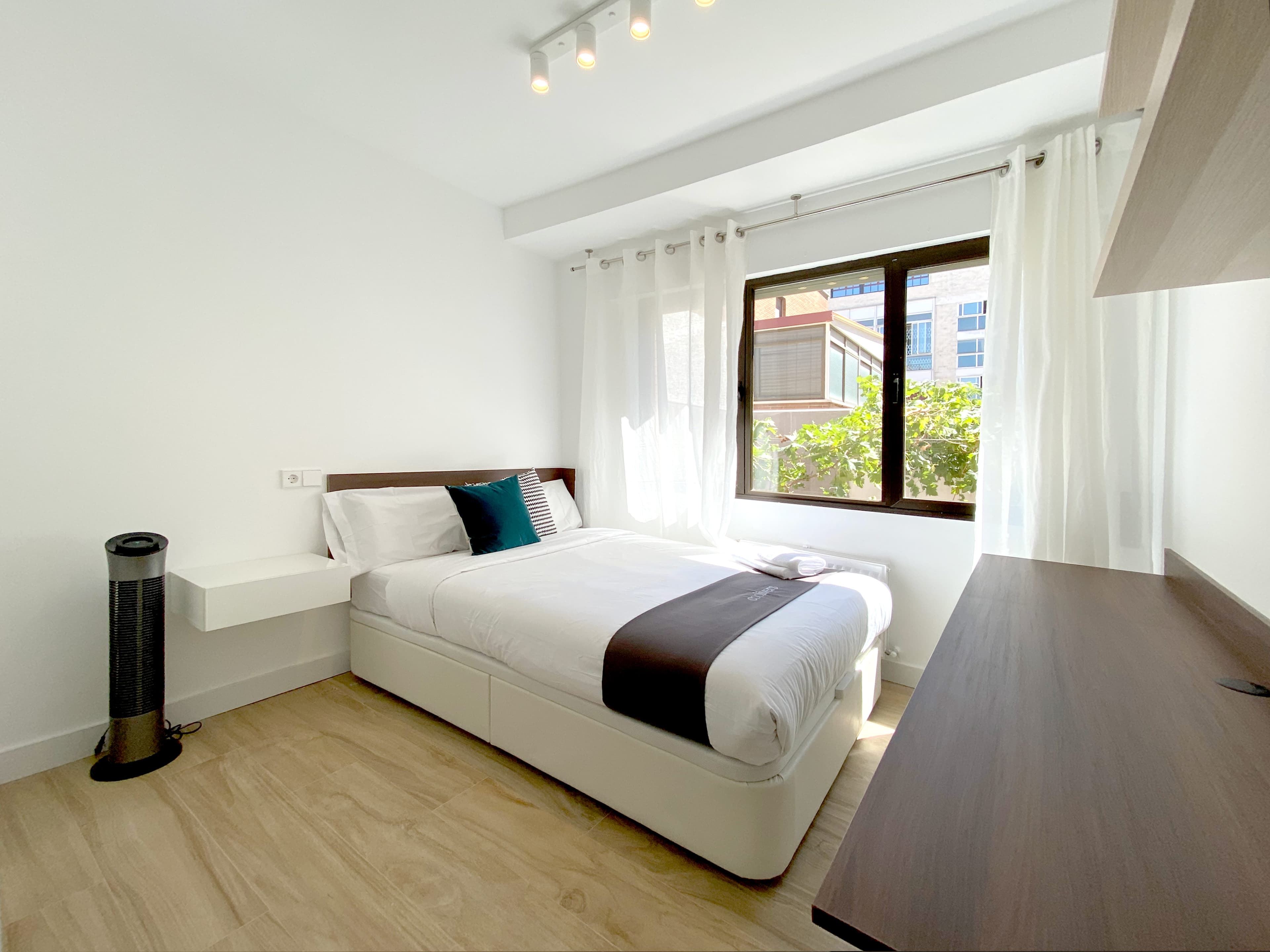 PRIVATE room photo 2