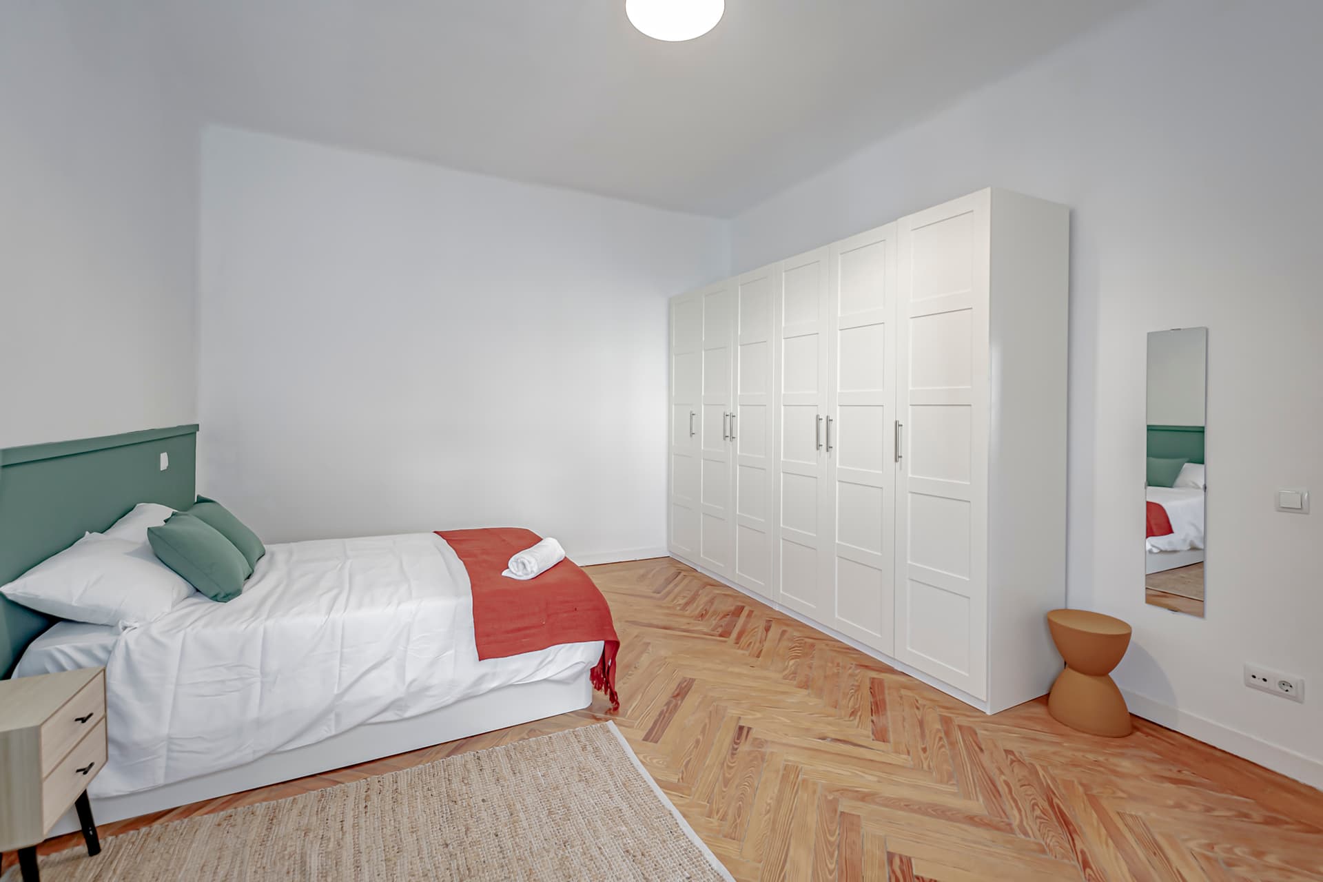 PRIVATE room photo 2