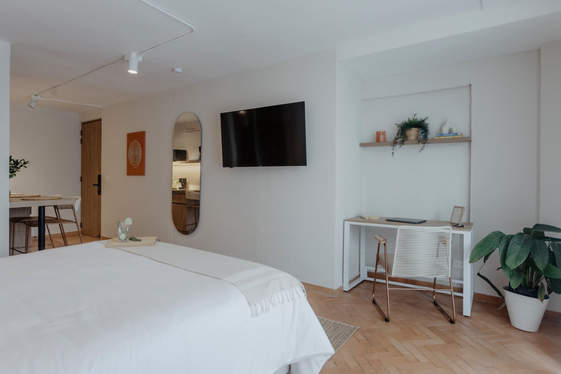 PRIVATE room photo 16