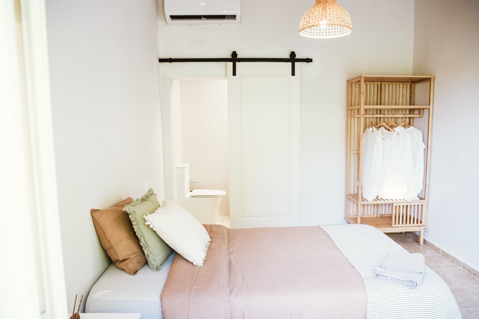 PRIVATE room photo 6
