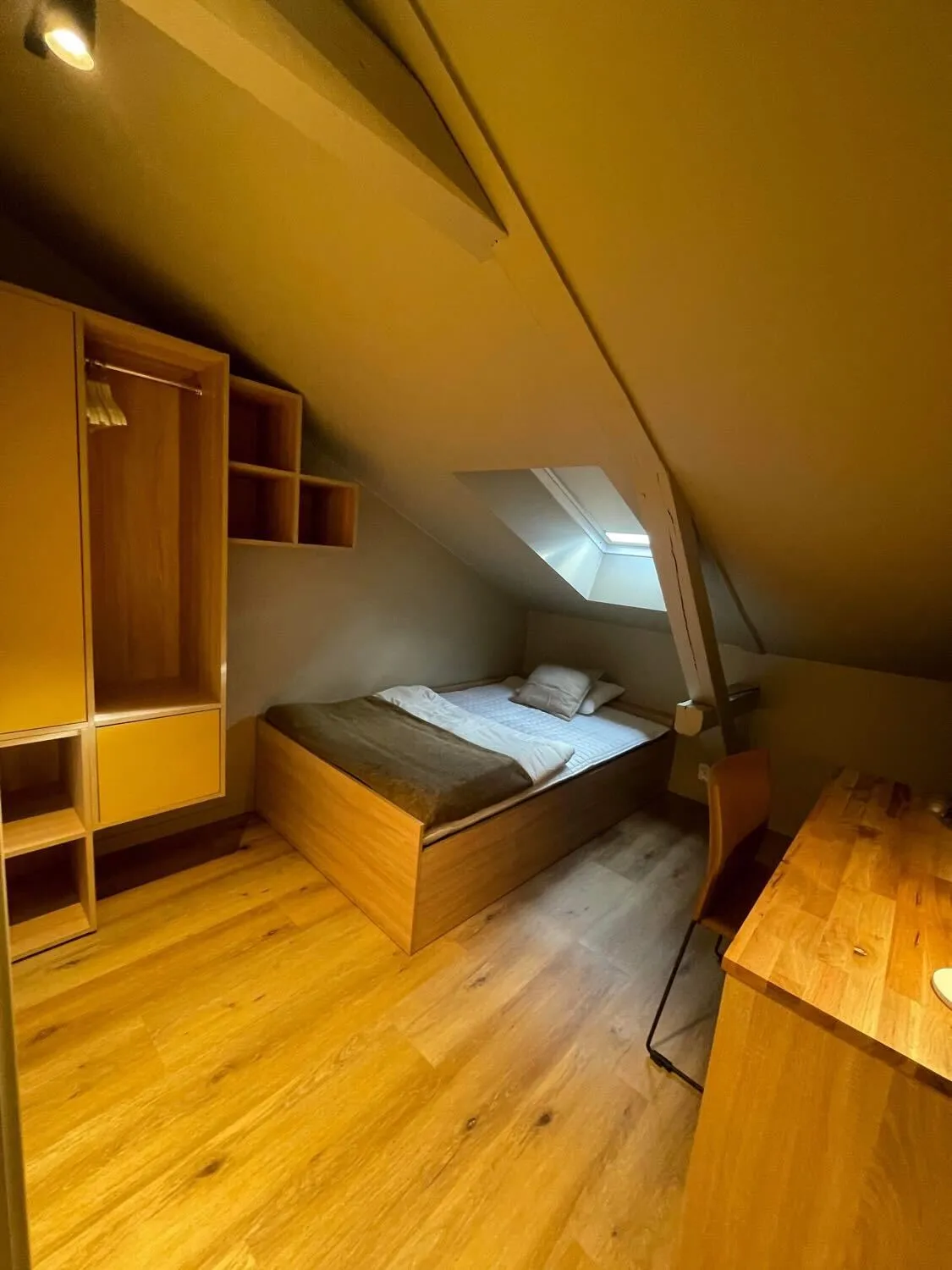 PRIVATE room photo 1