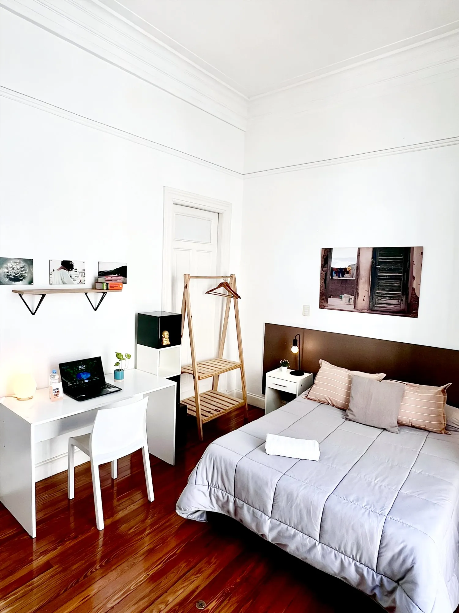 PRIVATE room photo 2