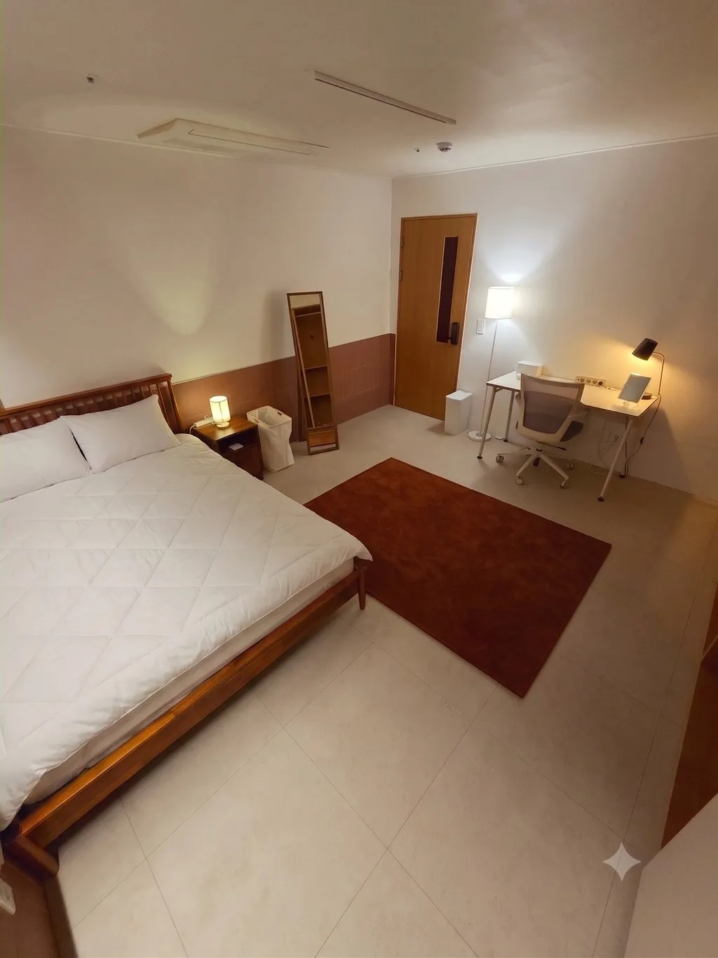 PRIVATE room photo 1