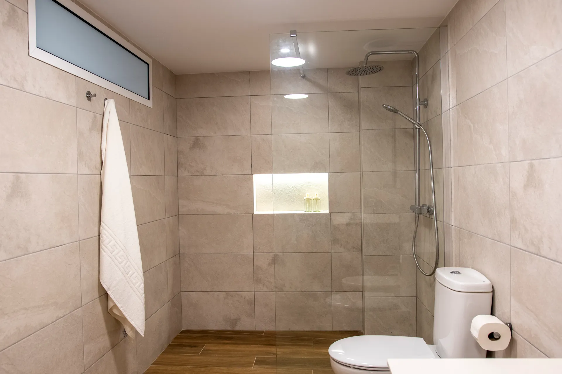 PRIVATE room photo 3