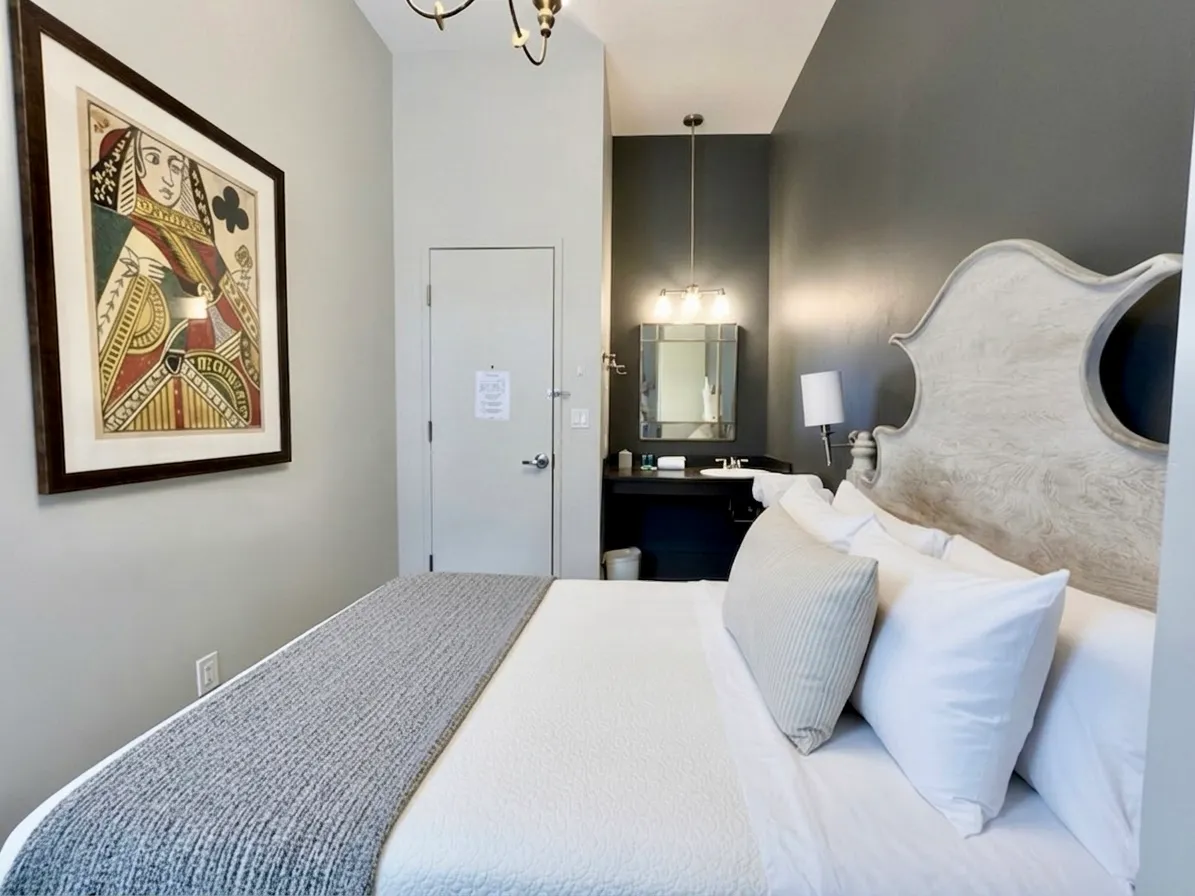 PRIVATE room photo 3