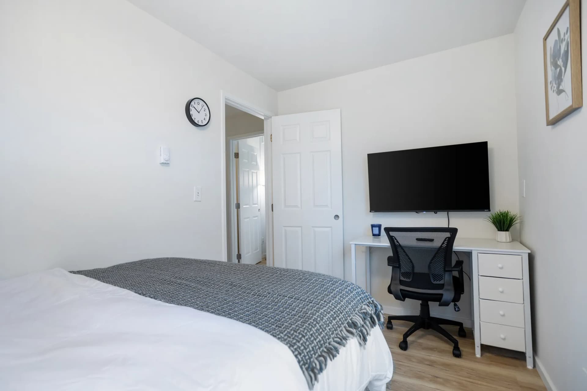PRIVATE room photo 2
