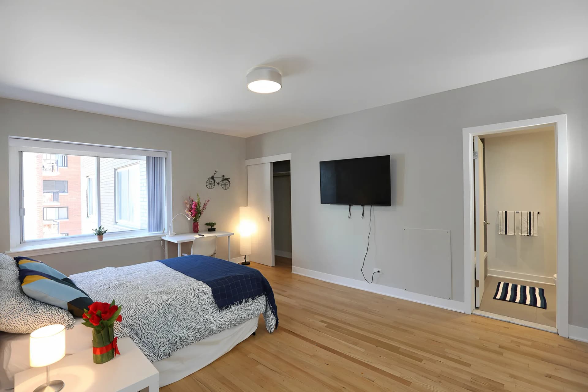 PRIVATE room photo 1