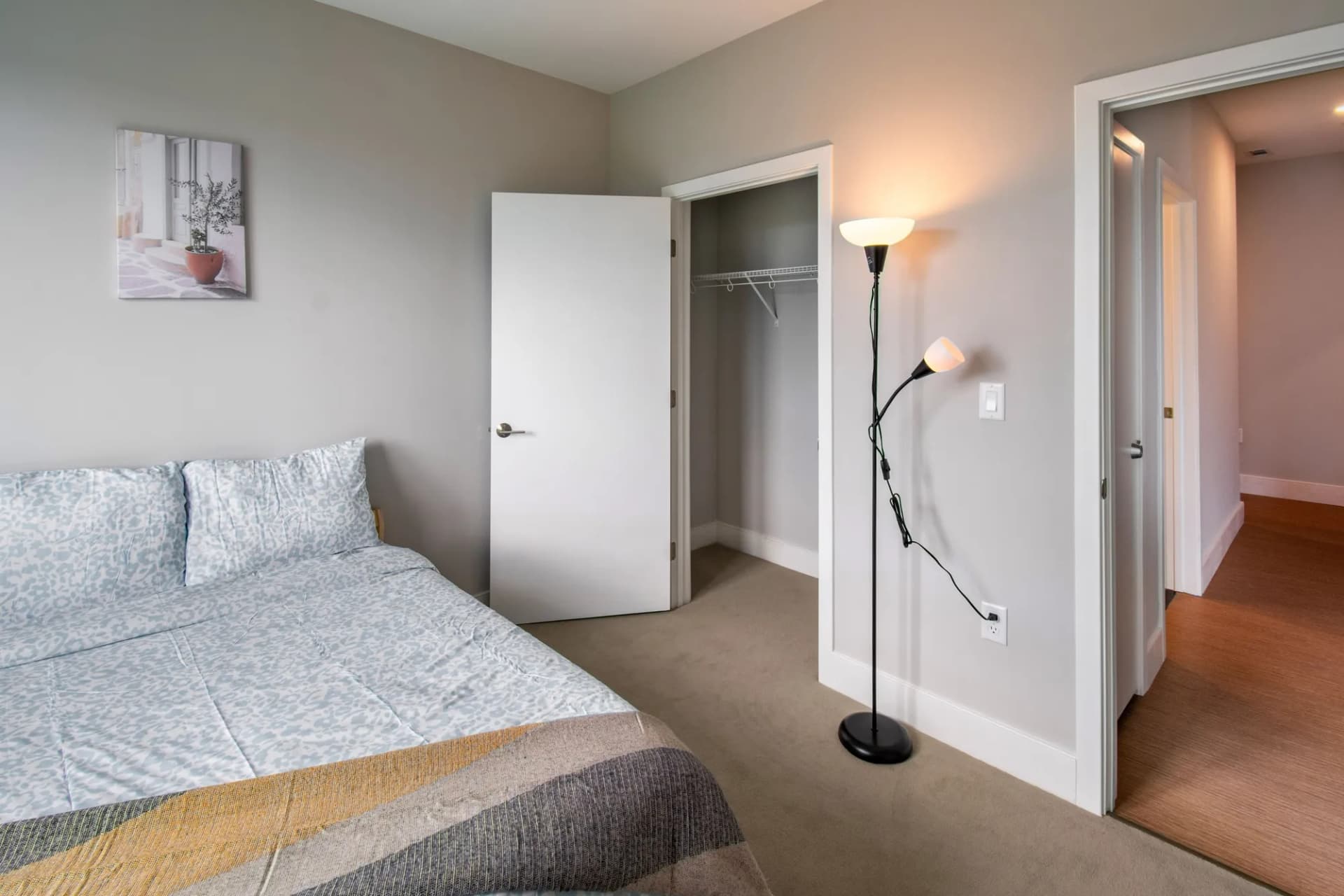 PRIVATE room photo 3
