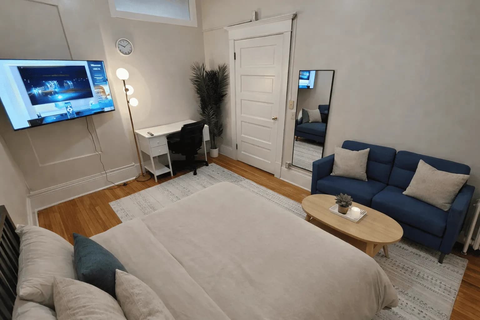 PRIVATE room photo 2
