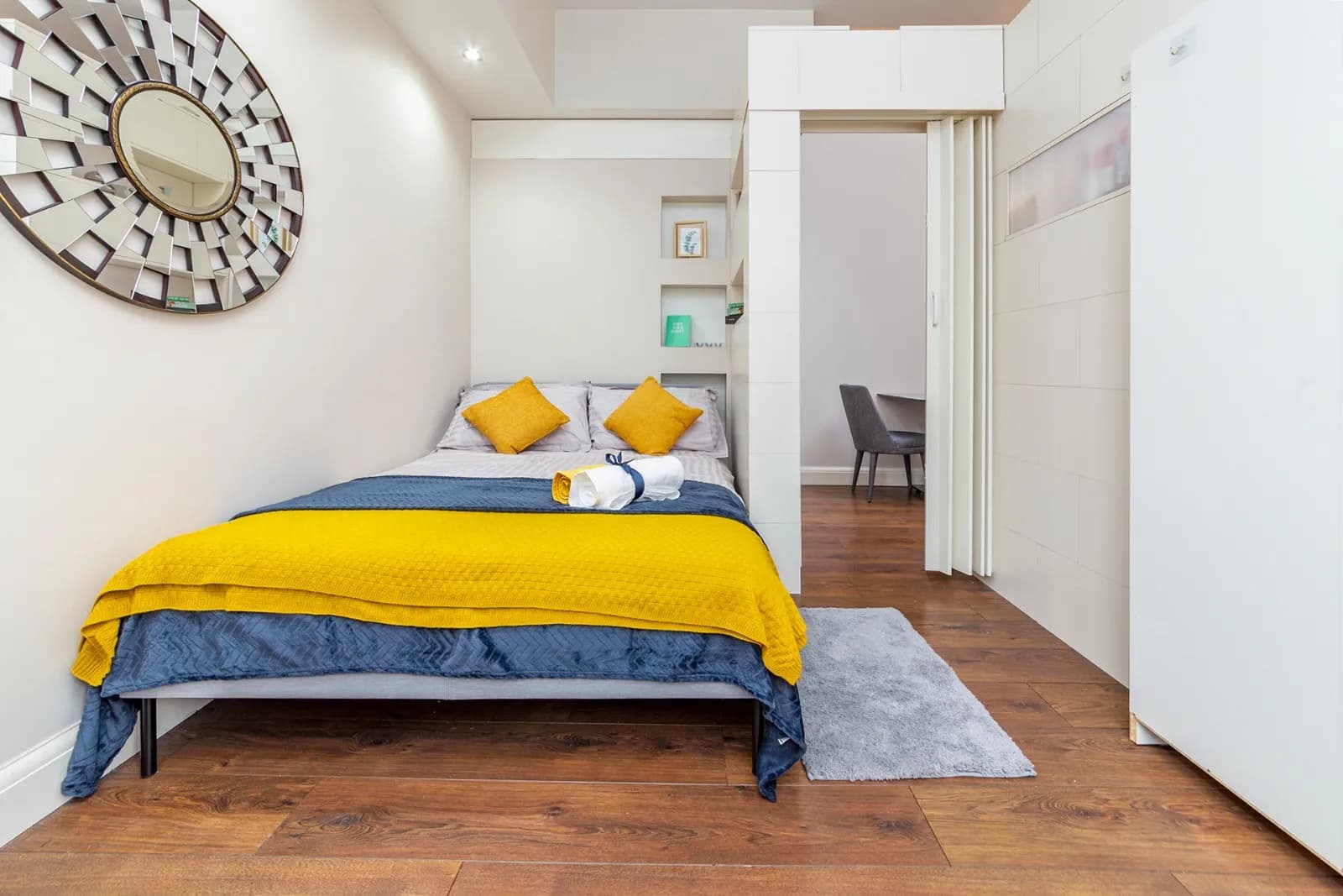 PRIVATE room photo 1