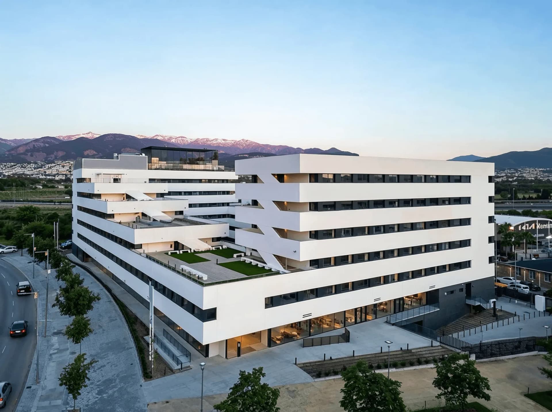 Living Experience Granada | Premium Studios for Expats & Professionals Meta Description:, coliving in Granada