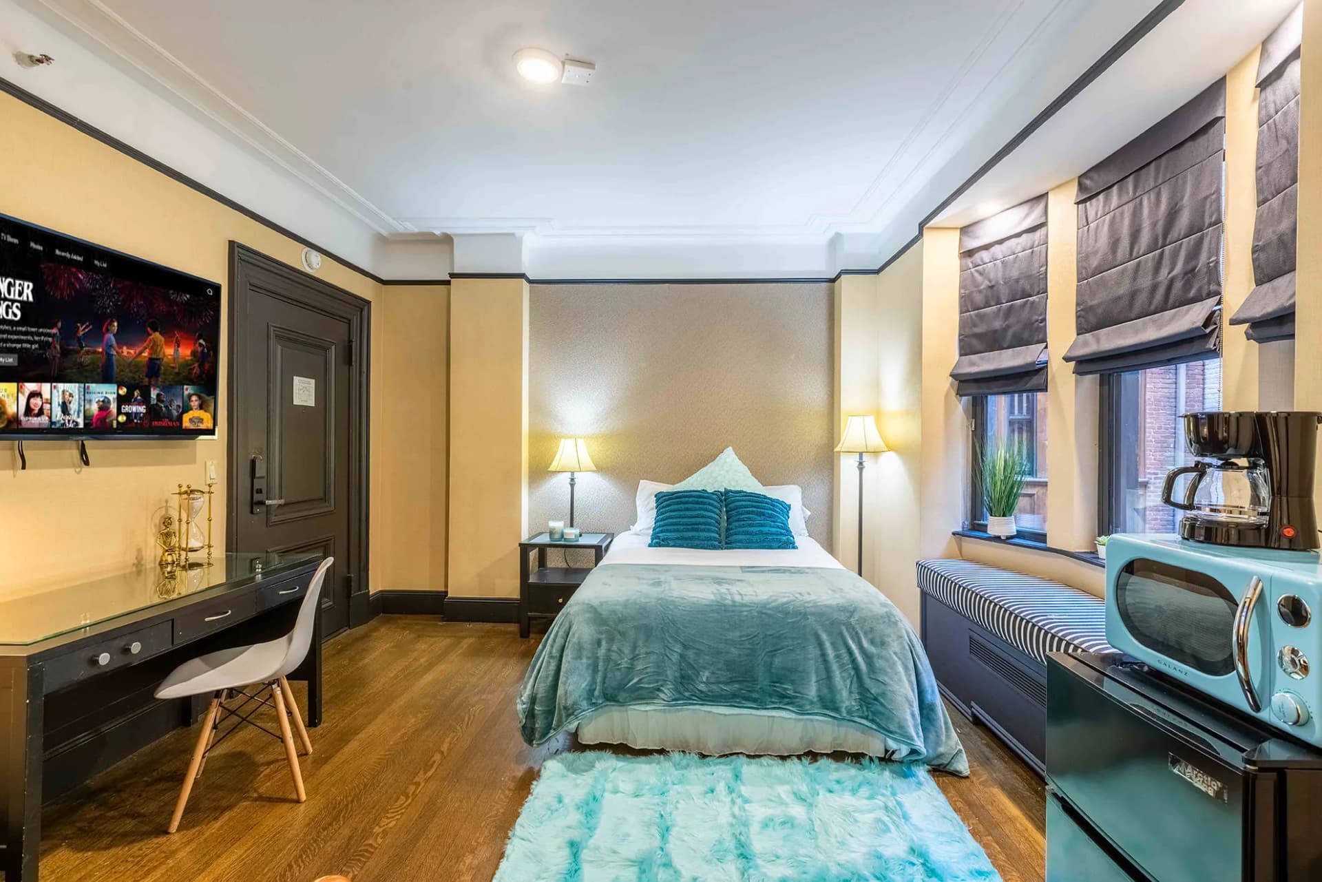 PRIVATE room photo 2