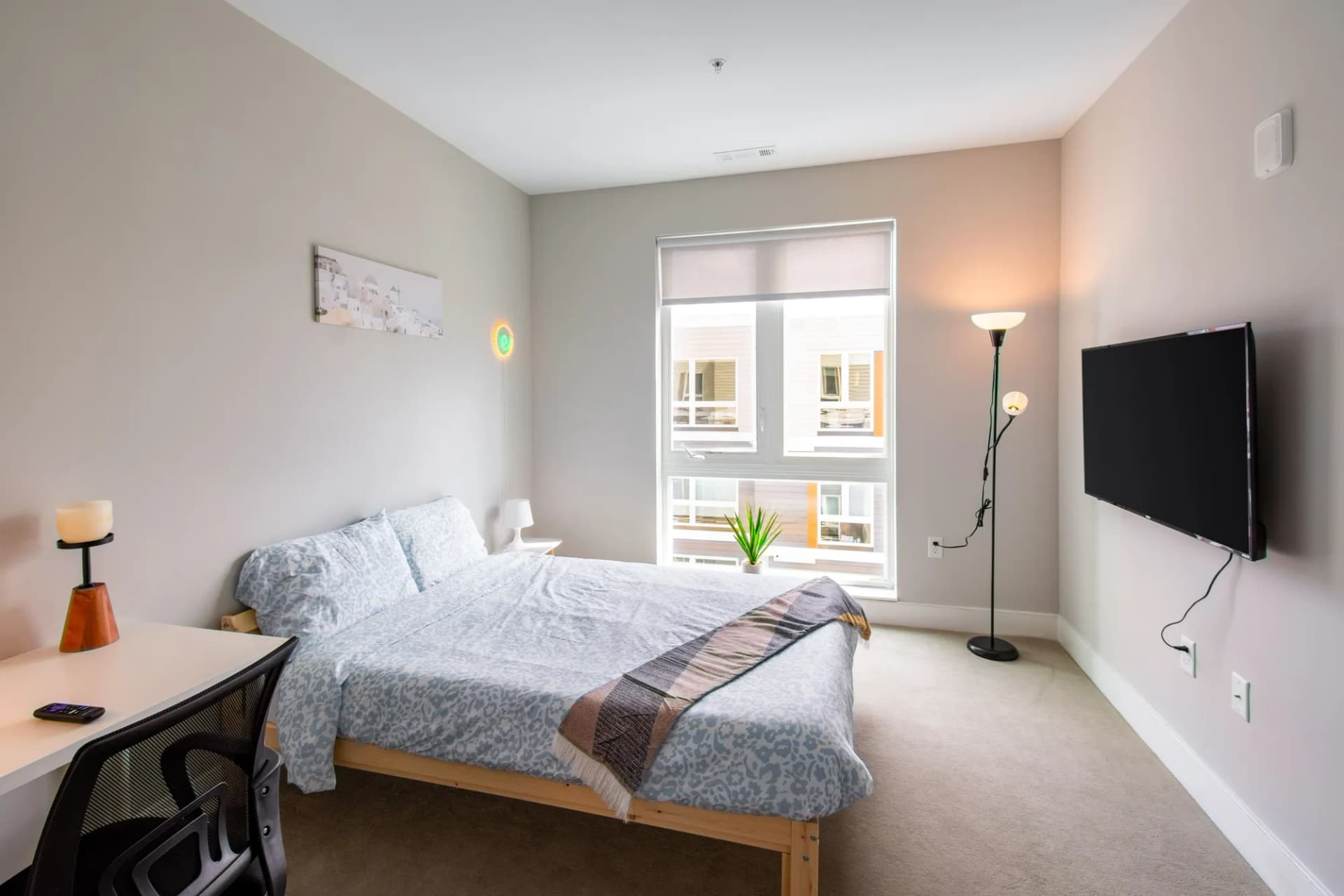 PRIVATE room photo 2