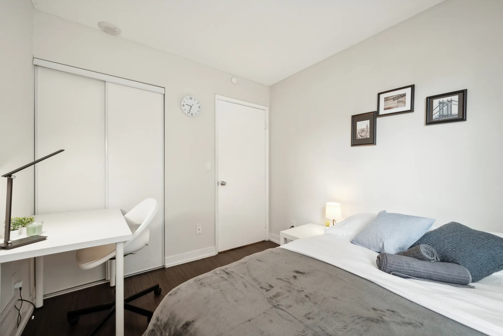 PRIVATE room photo 2