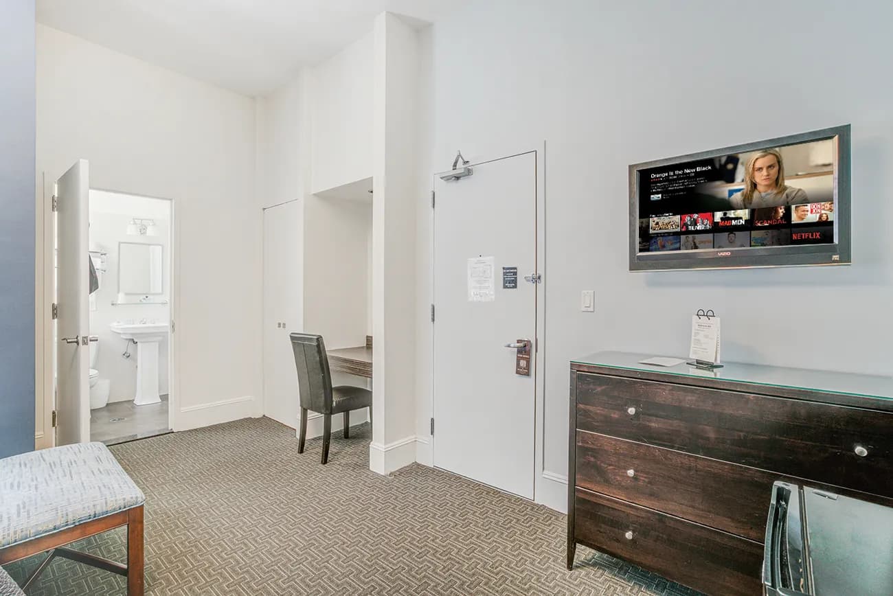 PRIVATE room photo 3